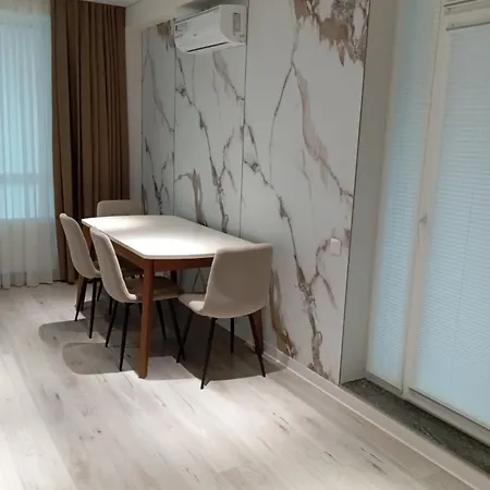 квартира возле шопинг центра Portmall, Arena Apartment